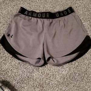 Under Armour shorts size small